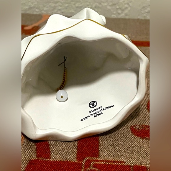 Disney's Jasmine Bride All Porcelain Bell By The Bradford Exchange - Picture 5 of 5